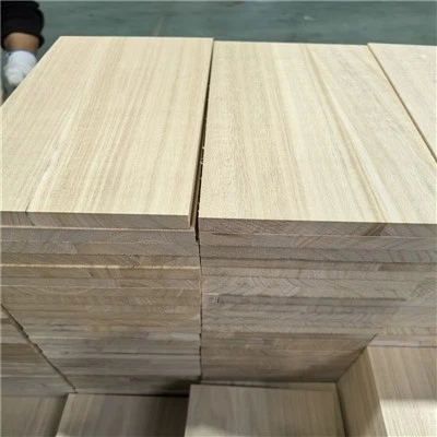 Panel de madera maciza